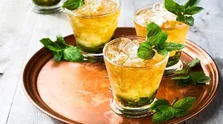 چگونه در طول روزه‌داری کمتر احساس تشنگی کنیم؟