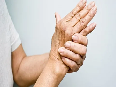 روش های خانگی برای رفع گزگز دست و پا