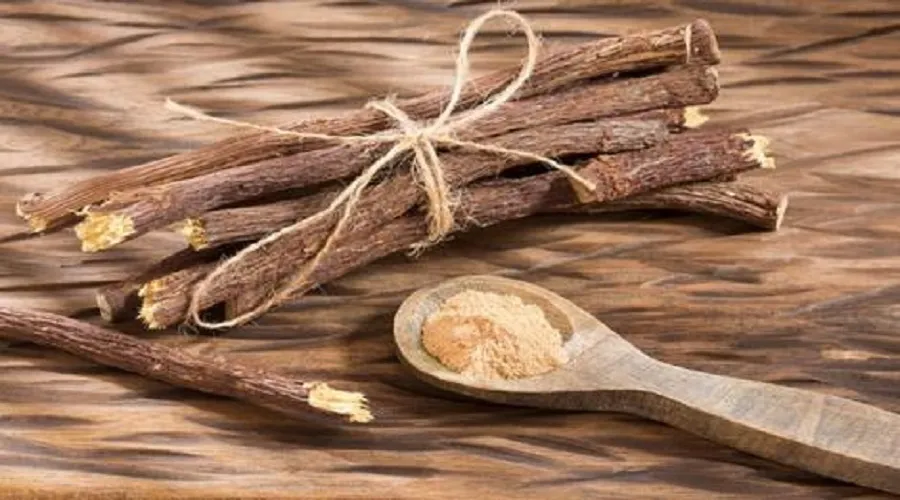با خواص شیرین بیان برای پوست بیشتر آشنا شوید