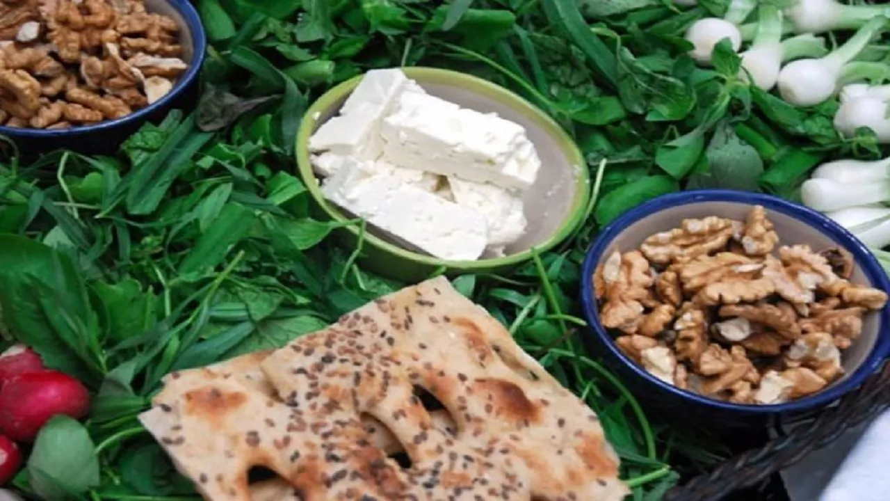 اهمیت تغذیه سالم در ماه رمضان / لزوم پرهیز از خرید فرآورده‌های غذایی فله