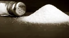 التهاب معده و روده را با این سبزی کوهی برطرف کنید