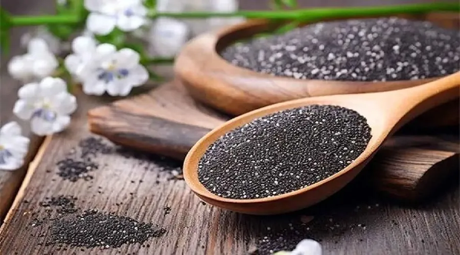 فواید بی‌نظیر مصرف تخم شربتی در روز‌های گرم