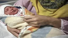 سیگار الکترونیکی یا سیگار معمولی؛ کدام‌یک کم‌خطرتر است؟+ فیلم