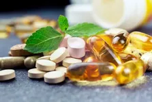 آشنایی با دلایل اصلی ریزش مو + فیلم