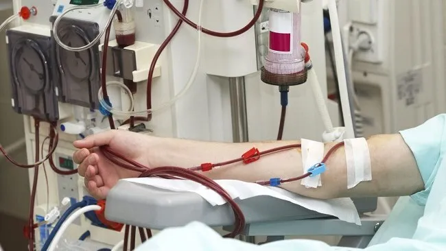 دانشگاه علوم پزشکی مشهد به بیماران خاص در ایام نوروز خدمت‌رسانی می‌کند