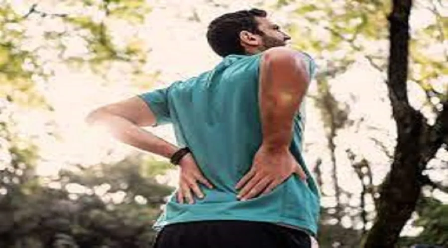 ۸۵ درصد کمردردهای مزمن ناشی از نشستن زیاد است/استفاده طولانی مدت از موبایل ممنوع