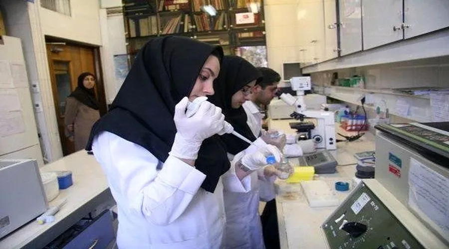 کاهش هزینه های درمان با حضور داروساز بالینی در بیمارستان‌ها