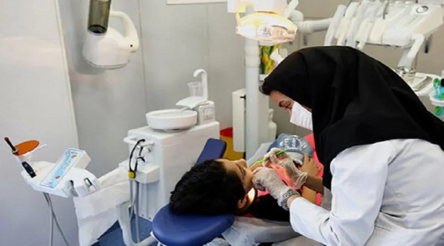 توزیع دندانپزشکان در مناطق محروم از ۱۴۰۱/ ارائه خدمت در ۳۴۰۰ مرکز جامع خدمات سلامت