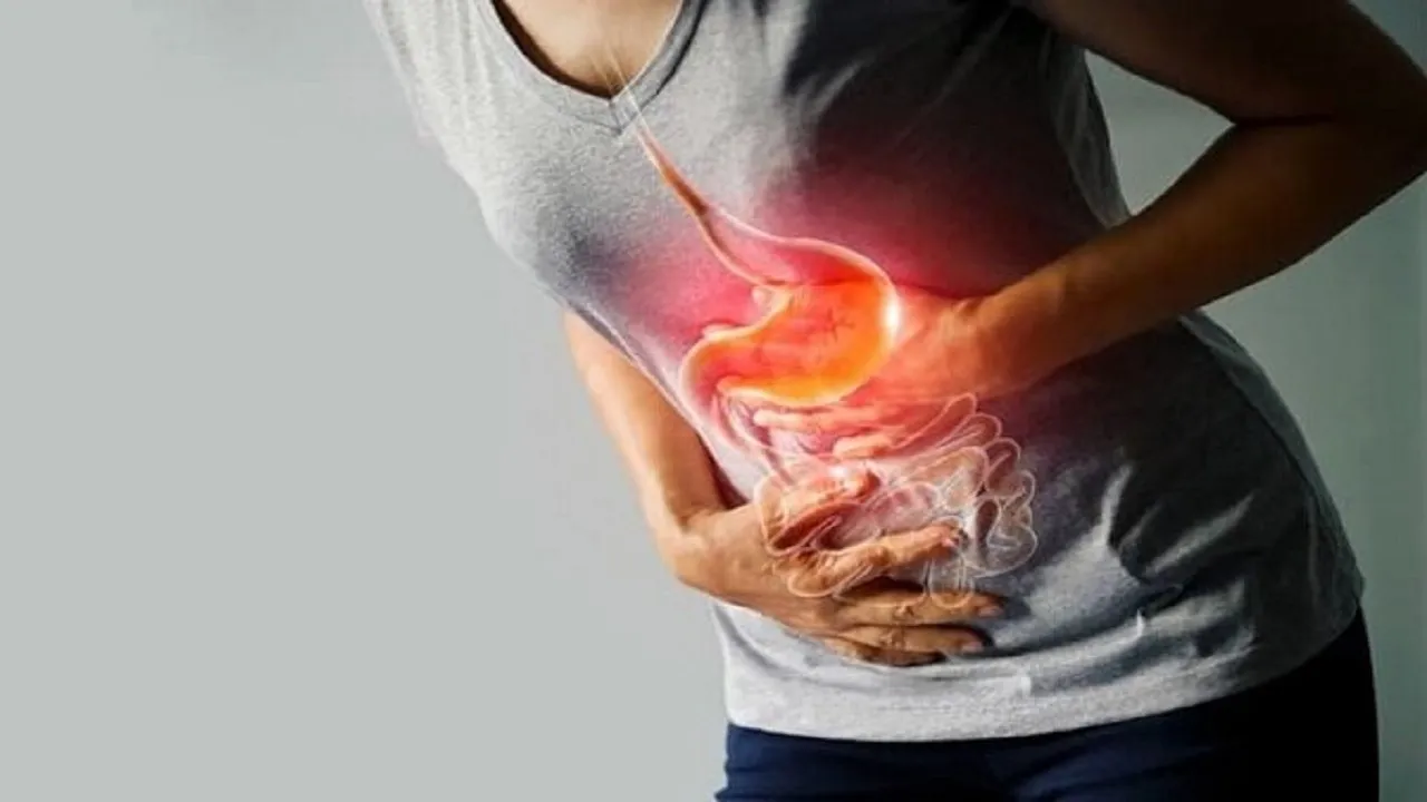 علل و علائم سندروم روده تحریک‌پذیر/ چگونه با تغییرات غذایی درمان می‌شود؟