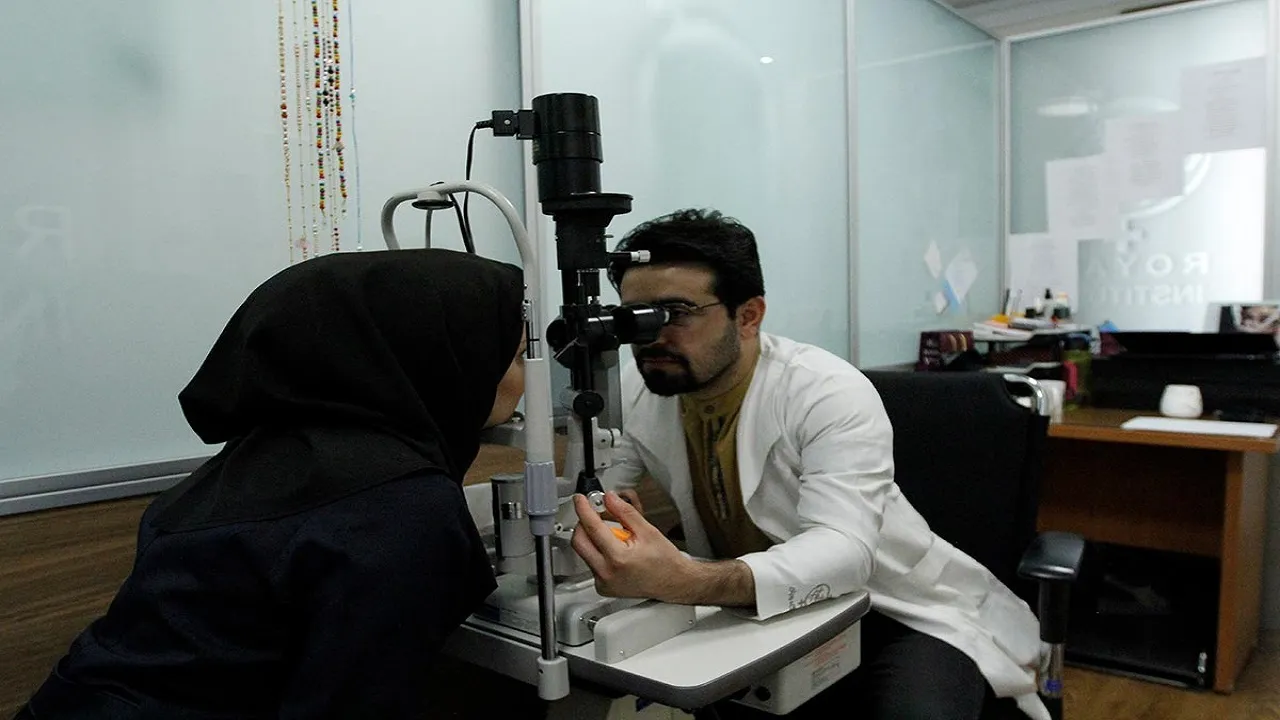 خطرات جراحی تغییر رنگ چشم را جدی بگیرید