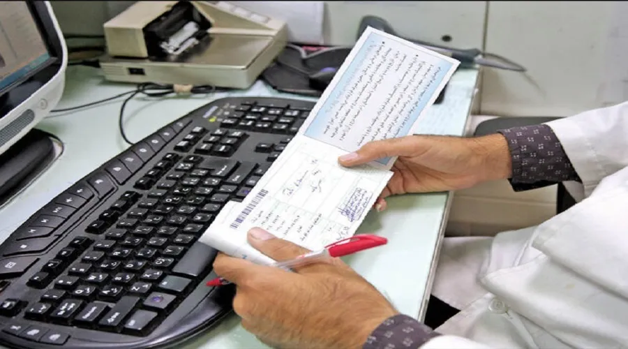 پزشکان پایتخت همچنان نسخه کاغذی می‌نویسند