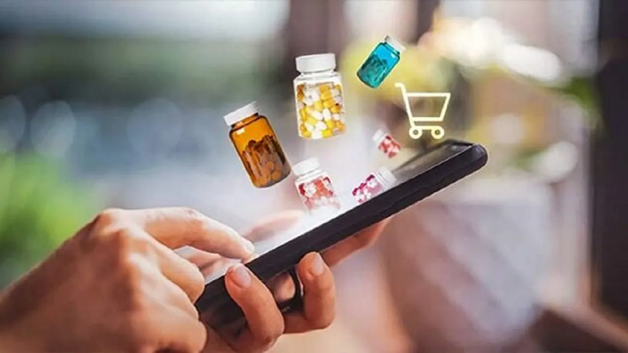 تقابل داروخانه‌ها و کسب‌وکار‌های آنلاین؛ جنگ برای کنترل بازار دارو!