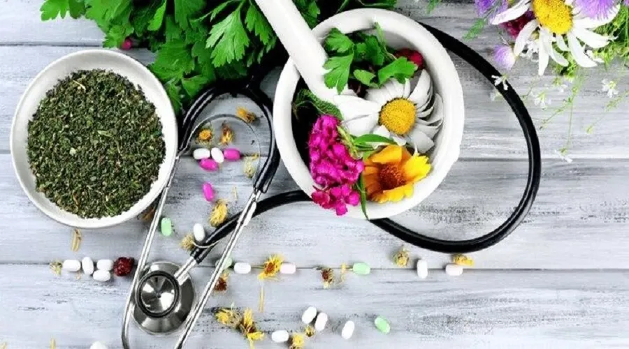 ضرورت هم‌افزایی طب ایرانی و طب نوین برای ارائه خدمات بهتر به بیماران