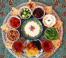 چه کسانی باید در خوردن ترشی یا شور احتیاط کنند؟