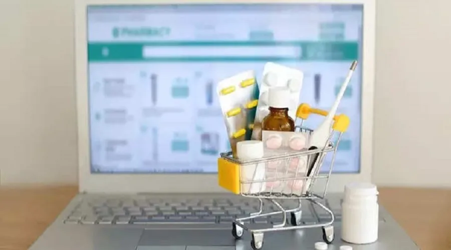 فروش اینترنتی دارو در بلاتکلیفی! + سند