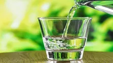مسمومیت با آب چگونه اتفاق می‌افتد/ خطر مرگ بر اثر کم آبی