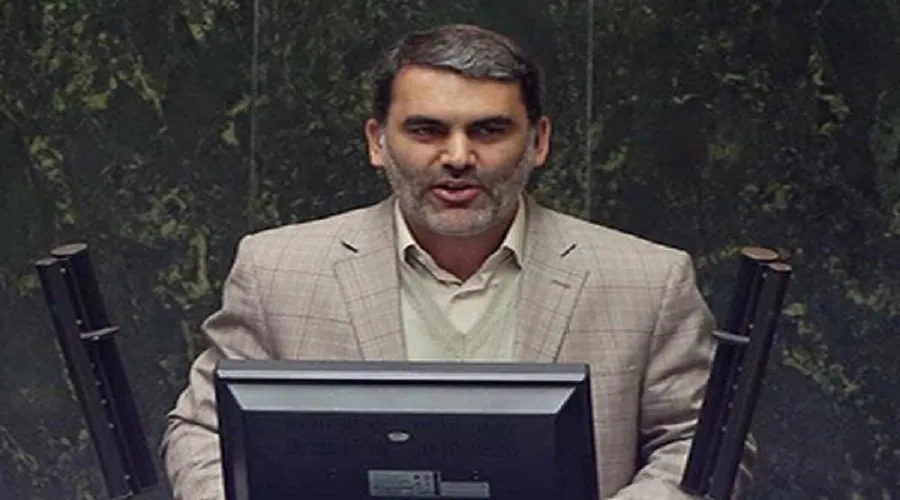 گرایش پزشکان به تخصص در رشته‌های پول‌ساز از معضلات امروز کشور است