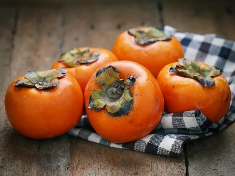 خرمالو بخوریم تا سرما نخوریم