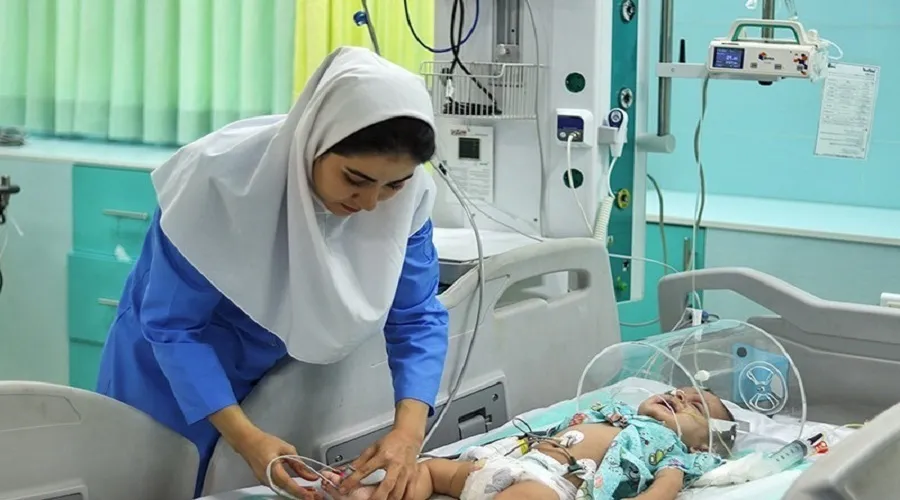 دولت چهاردهم به مشکلات پرستاران توجه کند