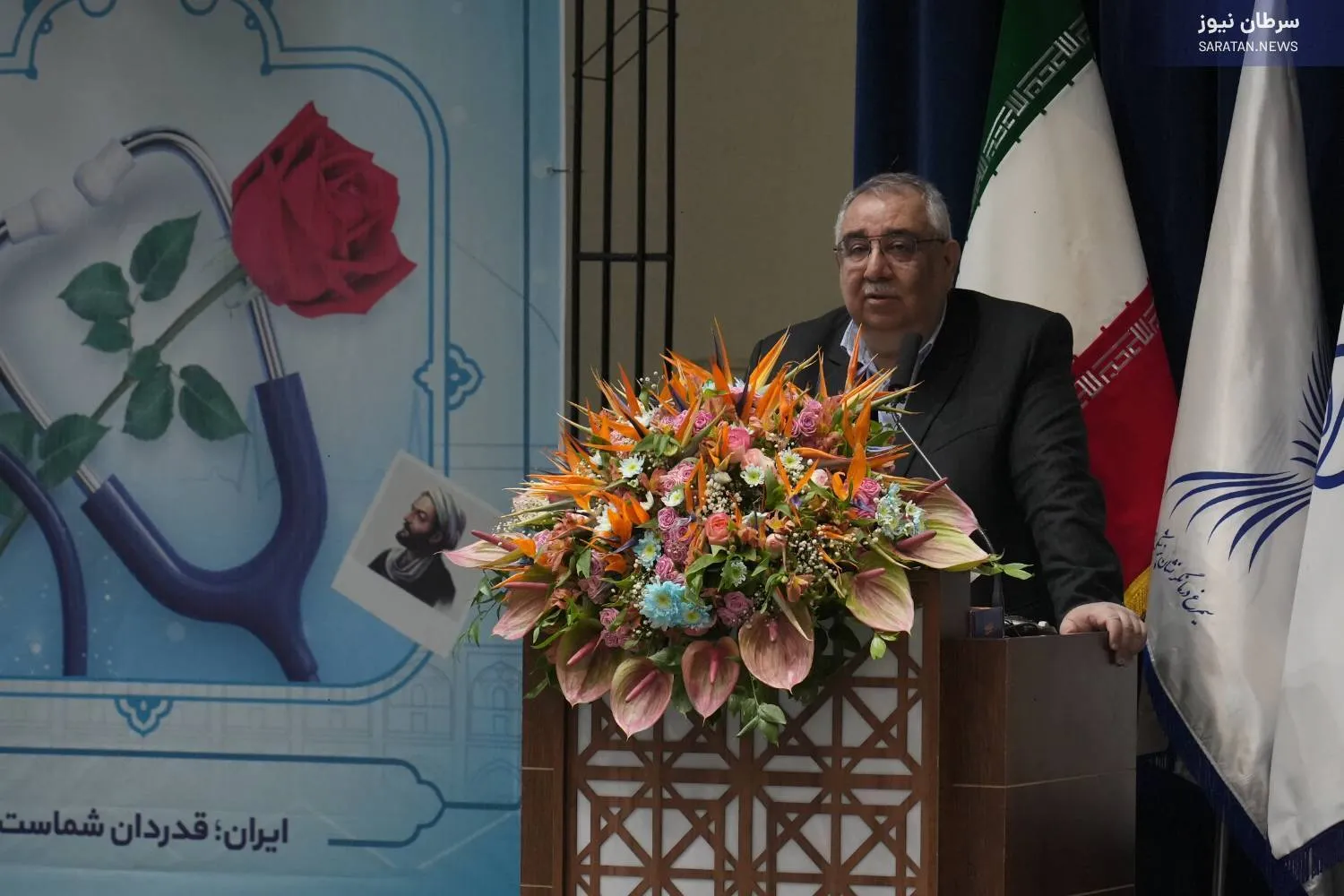 پرداختی به پزشک متخصص ۳۰۰ دلار است