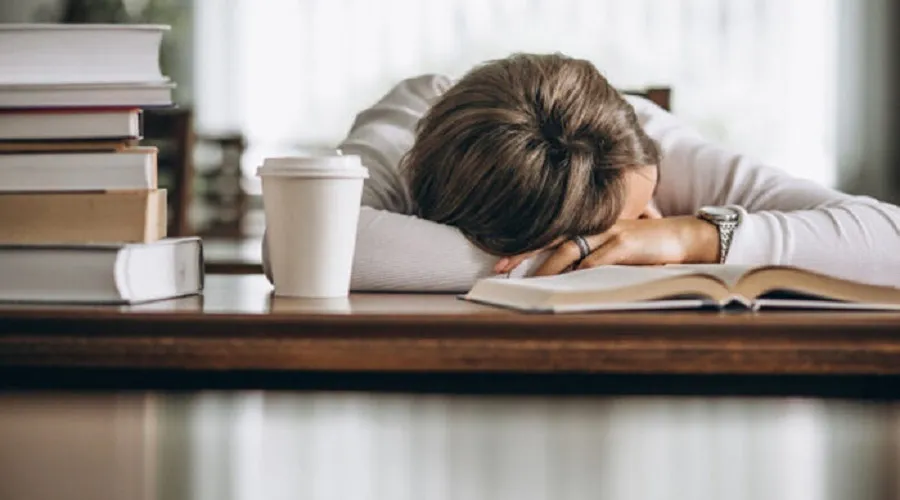 چه زمانی برای چرت زدن مناسب است؟