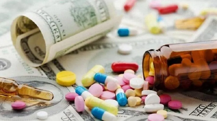 تامین ارز دارو و تجهیزات پزشکی در اولویت دولت / خروج وضعیت شرکت‌های دارویی از بحران