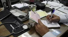 مشکلات جامعه پزشکی را نمی بینند