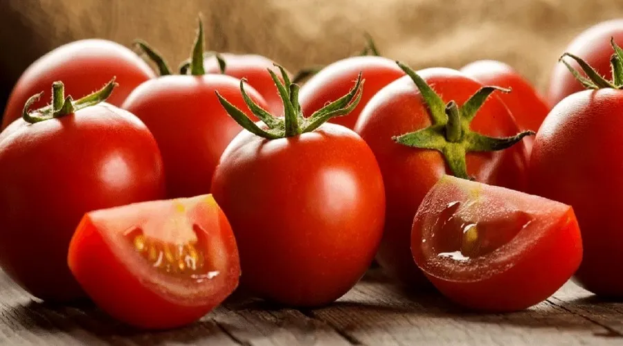 تاثیر عجیب و معجزه‌آسای عصاره گوجه فرنگی بر سرطان