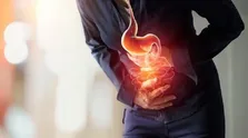 ۸ راهکار خانگی برای رفع معده‌ درد