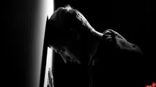 نشانه‌های افسردگی اساسی، خصوصا در اوایل صبح