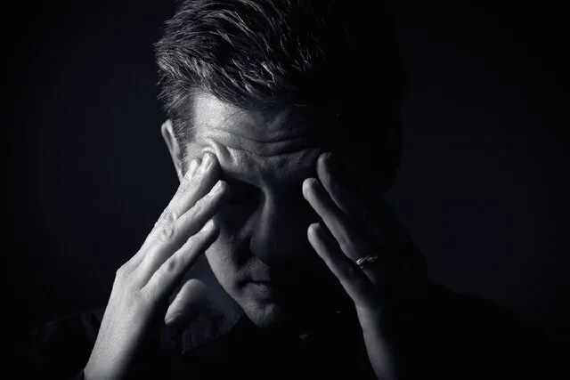 نشانه‌های افسردگی اساسی، خصوصا در اوایل صبح