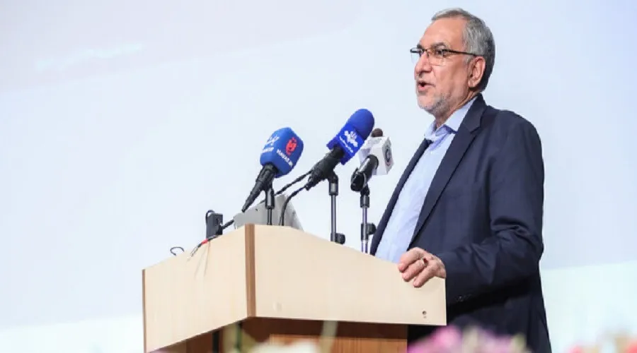 در دوران کرونا هیج بیماری روی زمین نماند و هیچ پرستاری از شیفت خود کنار نرفت