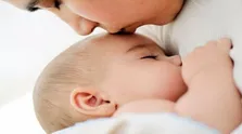 قانون باید به نفع سلامت مادر و نوزاد تفسیر شود