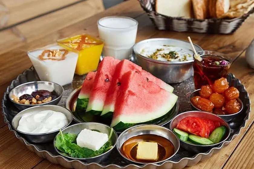 چگونه بعد از افطار سرحال باشیم؟