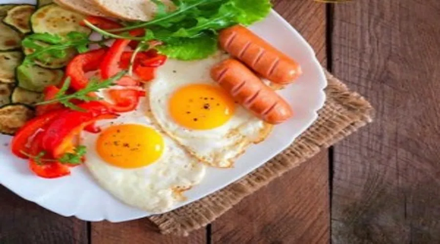 زنان و مردان از چه غذاهایی برای صبحانه استفاده کنند؟