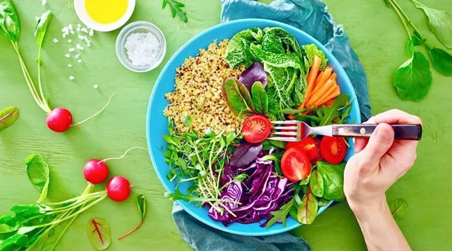 چرا رژیم غذایی وگان و گیاهخواری برای سلامتی انسان مضر شده‌ است؟
