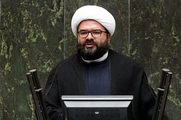 انتقاد نیک‌بین از عدم اجرای تعرفه گذاری پرستاران