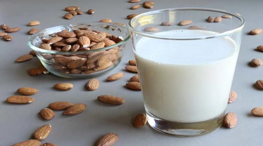 نوشیدنی های بادام و سویا در زمره شیر طبقه بندی شوند