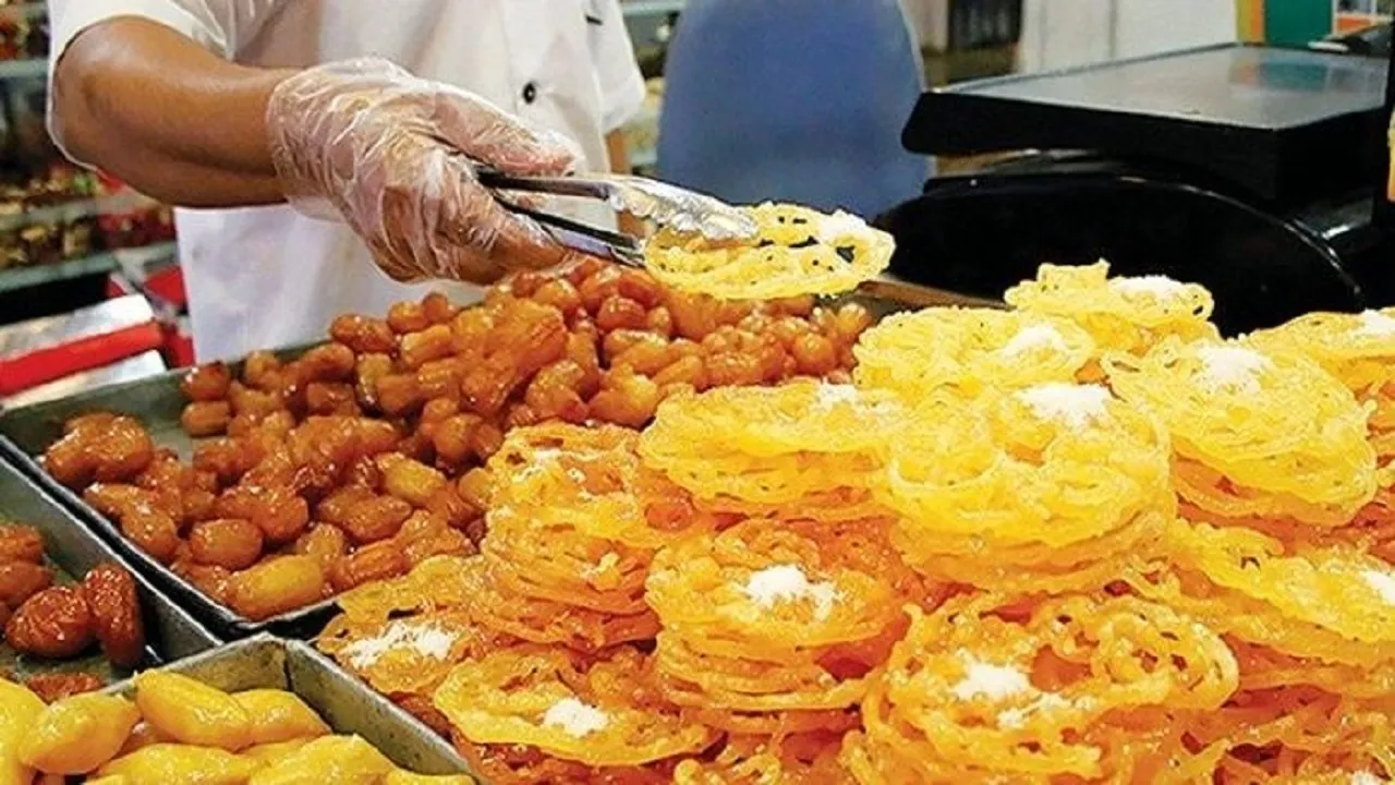 زولبیا و بامیه برشته‌تر ترکیبات مضر بیشتری دارند