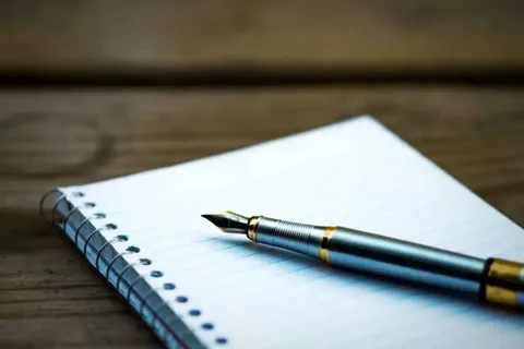 قلم، سلاحی در نبرد با بیماری