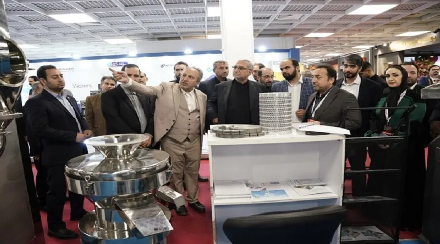 گفتگوی زیر پوستی وزیر با اهالی دارو