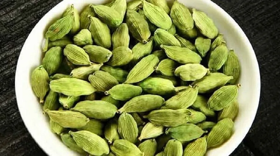 آشنایی با ادویه هل و خواص فوق‌العاده آن