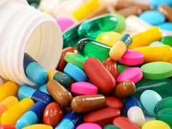 سهم ۷۰ درصدی مواد موثره ایرانی در تولید دارو