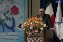 تجلیل از برگزیدگان جامعه پزشکی اصفهان