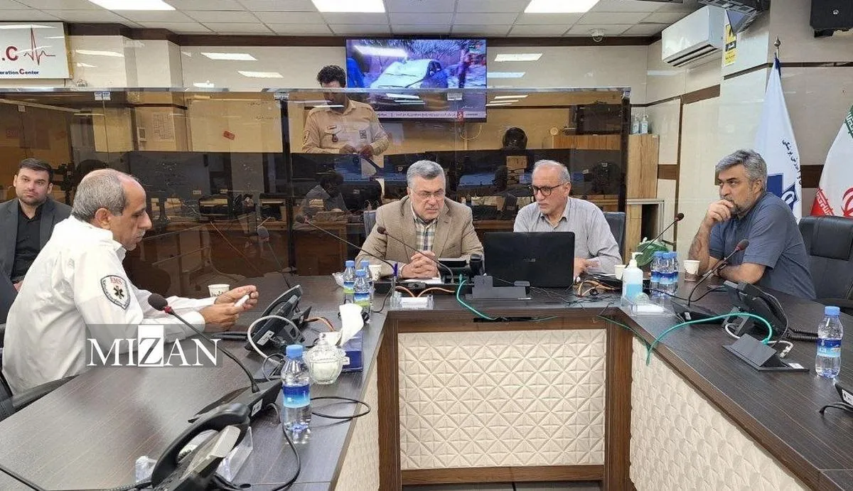 کمبودی در بیمارستان‌ها جهت خدمت‌رسانی به مصدومان وجود ندارد/ تماس تلفنی وزیر بهداشت با روسای دانشگاه های علوم پزشکی و صدور دستورات لازم