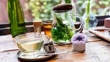 خطرات مصرف بی‌رویه مکمل‌های غذایی و گیاهی