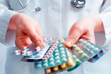 پیشگام داروسازی صنعتی ایران: دکتر عایشه مخدومی