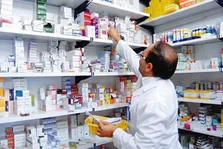 تجلیل از دکتر مهرداد ساروی
