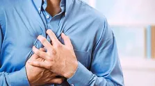 از تغییر رنگ تا کاشت نگین در چشم؛ جراحی‌های لاکچری دستکاری چهره