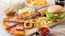 نقش ضدآفتاب در پیش‌گیری از سرطان پوست و پیری زودرس